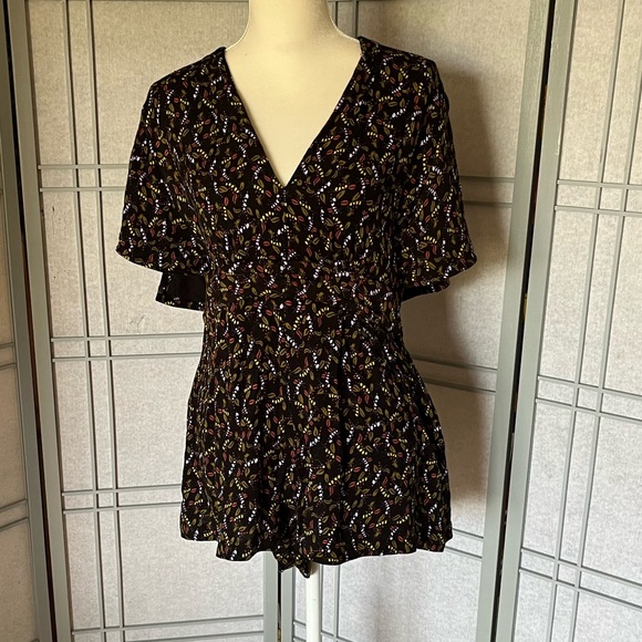 Free People "Meet Virginia" Printed Romper size 10 - Picture 4 of 12